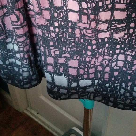 Shirt - Picture 2 of 4